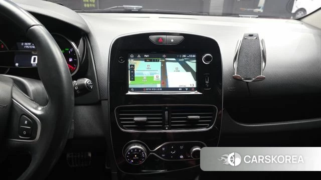 Renault Korea (Samsung) Clio 2019 Красный из Кореи, фото 5