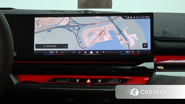 BMW 5 Series (G60) 2025 Светло-серебряный цвет из Кореи, фото 5