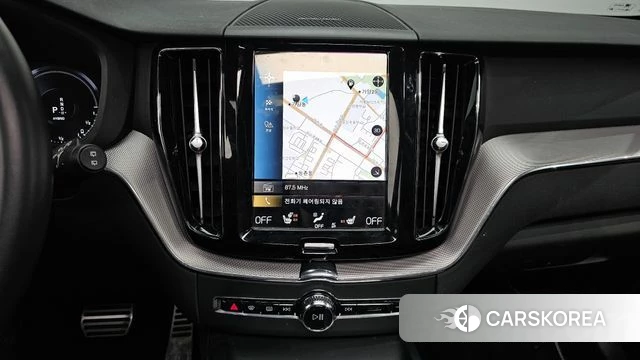 Volvo XC60 second Generation 2021 Белый из Кореи, фото 5