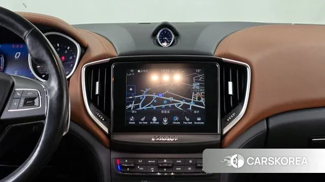 Maserati Ghibli 2018 Белый из Кореи, фото 5