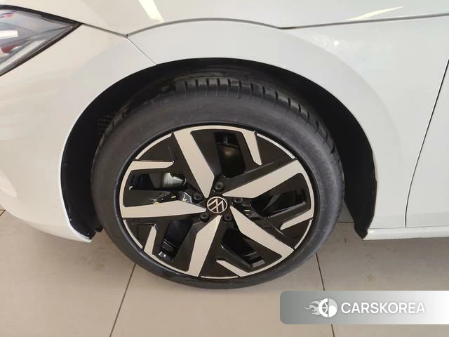 Volkswagen Lingdu 2024 Белый из Китая, фото 5