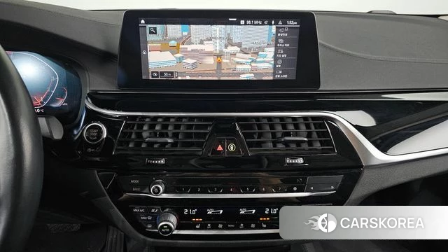 BMW 5 Series (G30) 2020 Белый из Кореи, фото 5