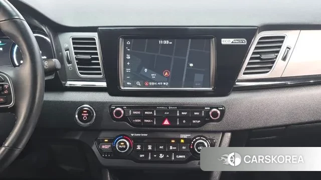 Kia Niro EV 2021 Серебряный из Кореи, фото 5