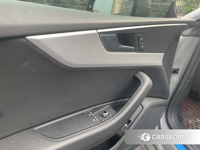 Audi A5 2021 Серебристо-серый из Китая, фото 5