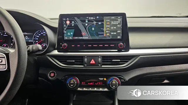 Kia The New K3 2nd generation 2021 Белый из Кореи, фото 5