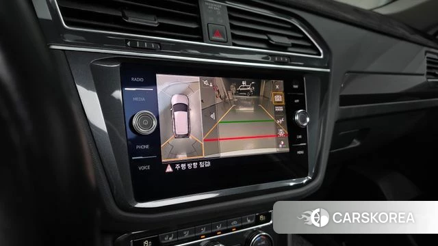 Volkswagen Tiguan second Generation 2020 Белый из Кореи, фото 5