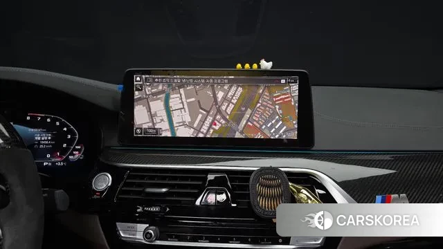 BMW 5 Series (G30) 2022 Цвет тростника из Кореи, фото 5