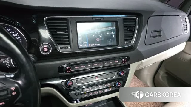 Kia The New Carnival 2018 Белый из Кореи, фото 5