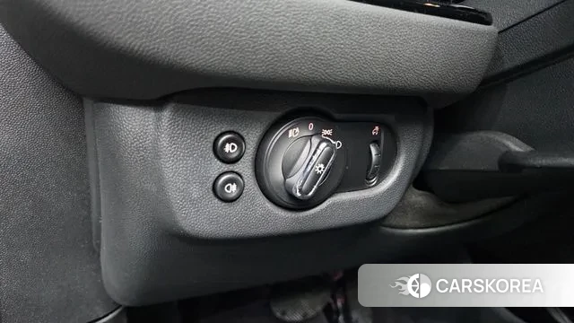 Mini Cooper Clubman 2023 Черный из Кореи, фото 5