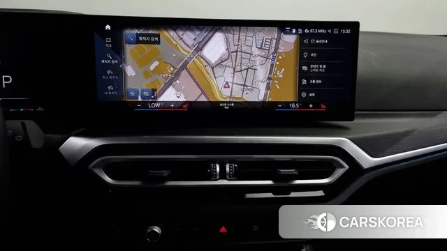 BMW 3 Series (G20) 2023 Белый из Кореи, фото 5