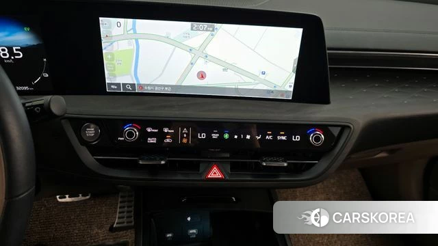 Kia K8 Hybrid 2024 Белый из Кореи, фото 5