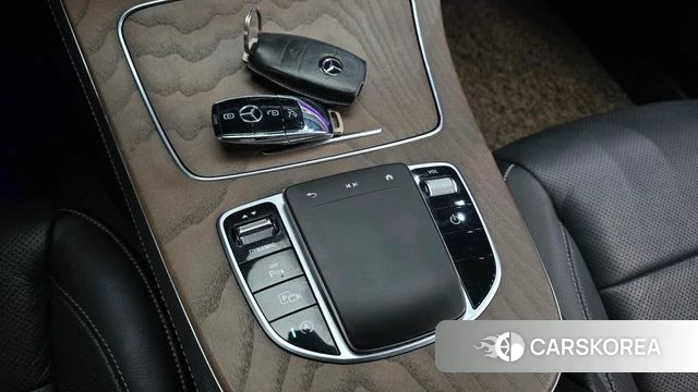 Mercedes-Benz E-Class W213 2021 Белый из Кореи, фото 5