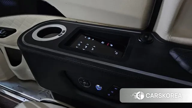 Kia Carnival 4th generation 2022 Черный из Кореи, фото 5