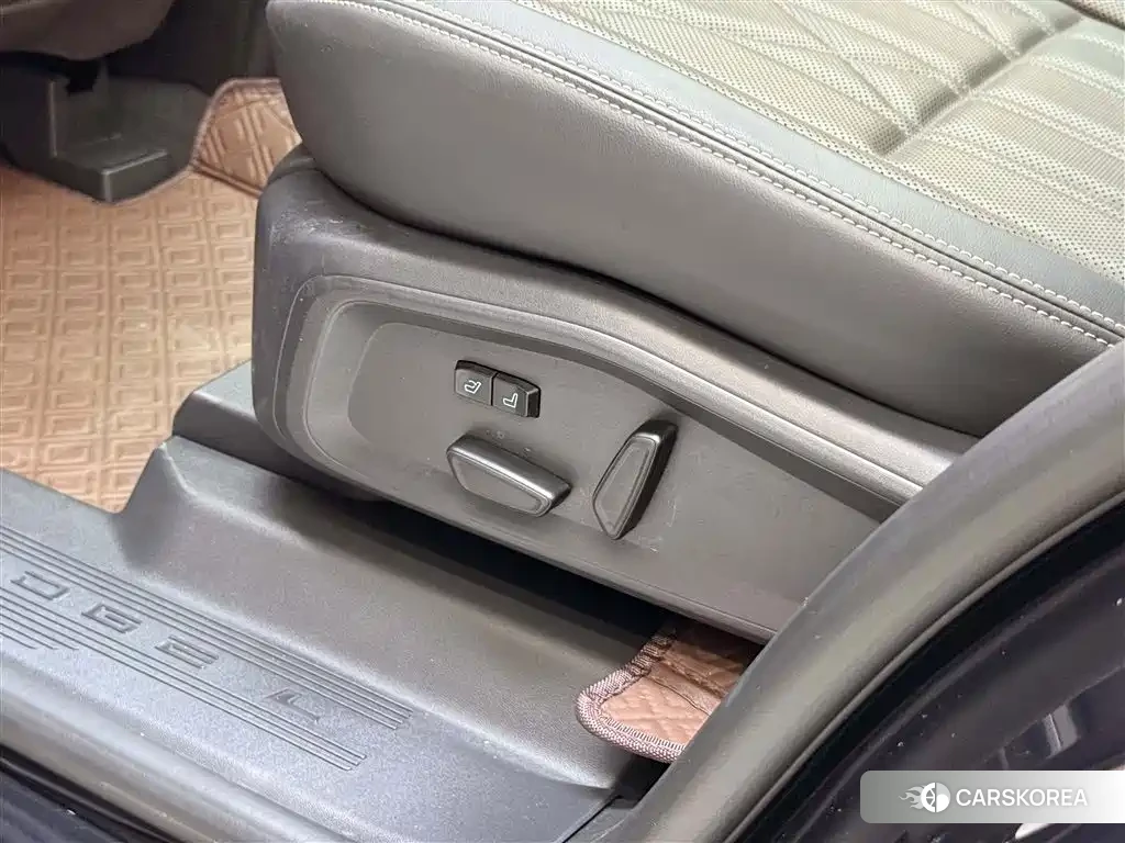 Ford Sharp World 2025 Черный из Китая, фото 5