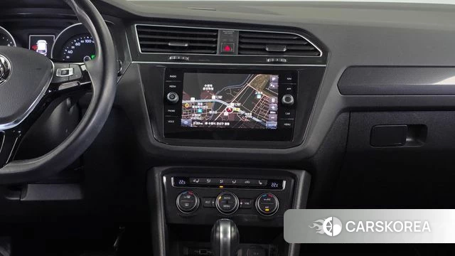 Volkswagen Tiguan second Generation 2018 Белый из Кореи, фото 5