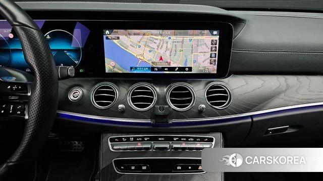 Mercedes-Benz E-Class W213 2022 Белый из Кореи, фото 5