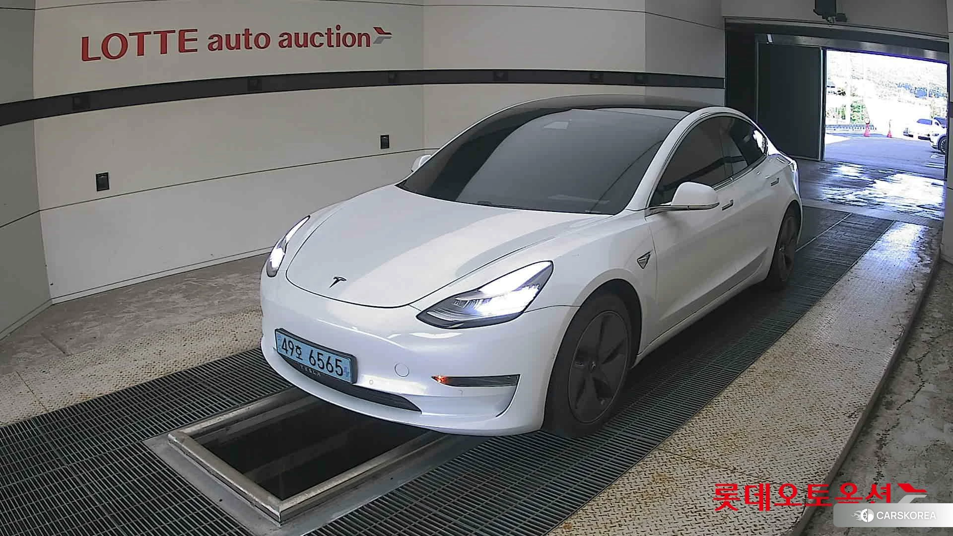 Tesla Model 3 Standard Range Plus RWD 2020 Pearl White Multi-coat из Кореи, фото 5