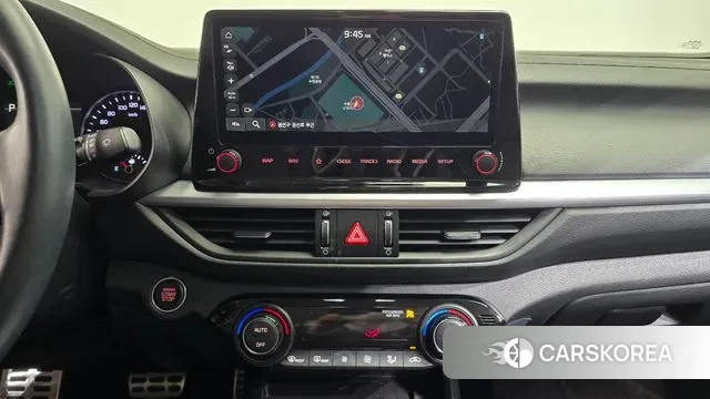 Kia The New K3 2nd generation 2024 Белый из Кореи, фото 5