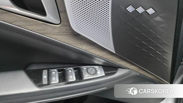 Kia K8 2022 Серебристо-серый из Кореи, фото 5