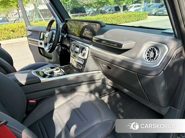 Mercedes-Benz G-class 2024 Серебристо-серый из Китая, фото 5
