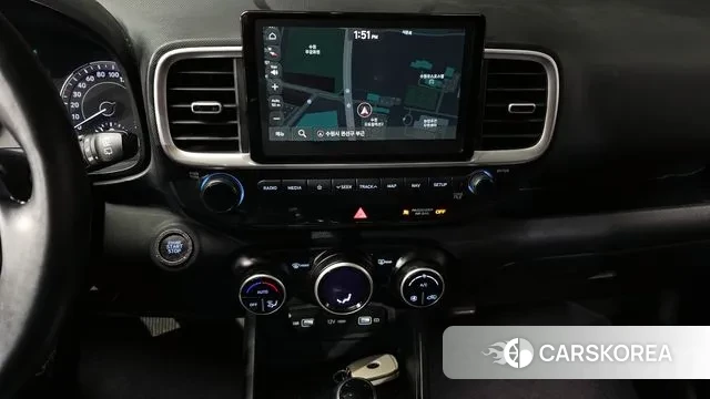 Hyundai Venue 2021 Белый из Кореи, фото 5