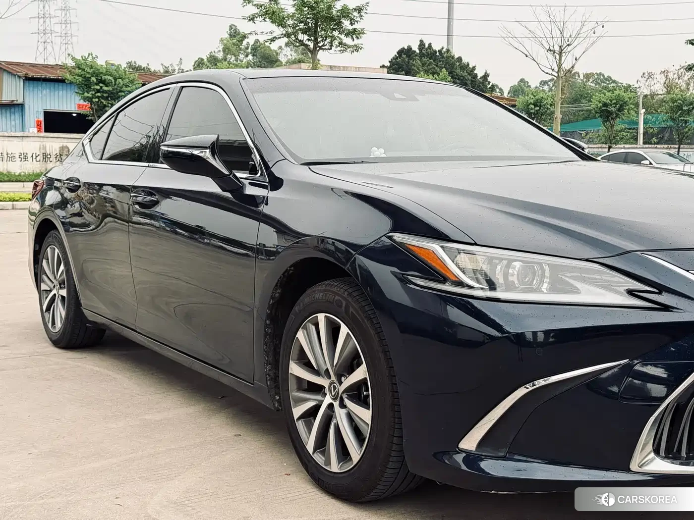 Lexus ES id 4576509 из Китая 7
