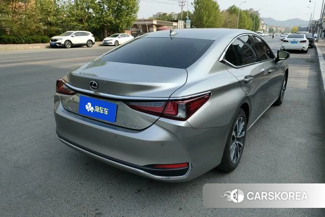 Lexus ES 2024 Шампань из Китая, фото 5