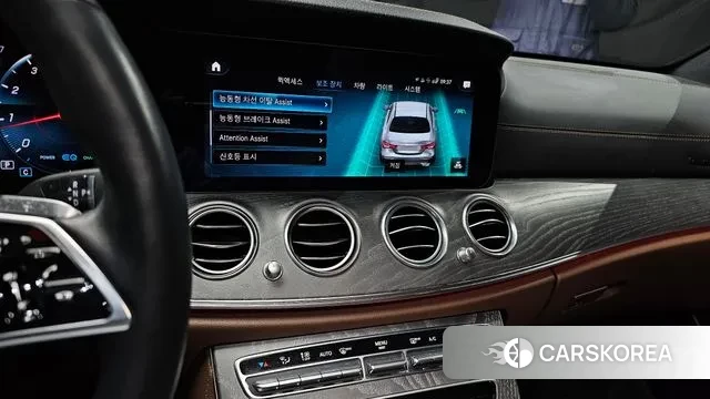 Mercedes-Benz E-Class W213 2023 Белый из Кореи, фото 5