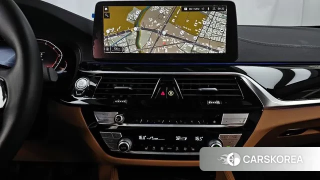 BMW 5 Series (G30) 2021 Серый из Кореи, фото 5