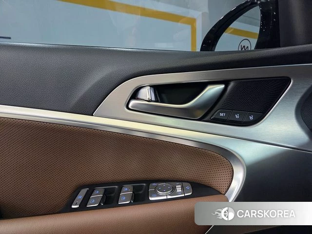 Genesis G70 2019 Черный из Кореи, фото 5