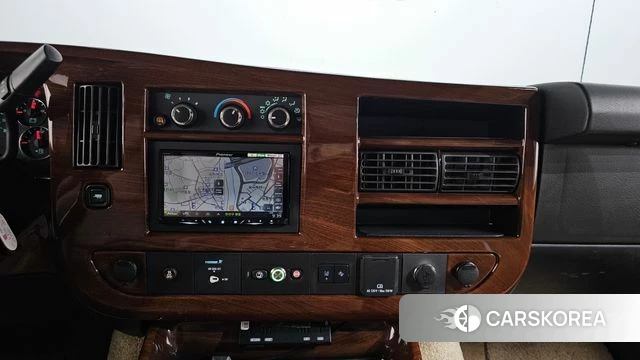 GMC Savana 2020 Белый из Кореи, фото 5