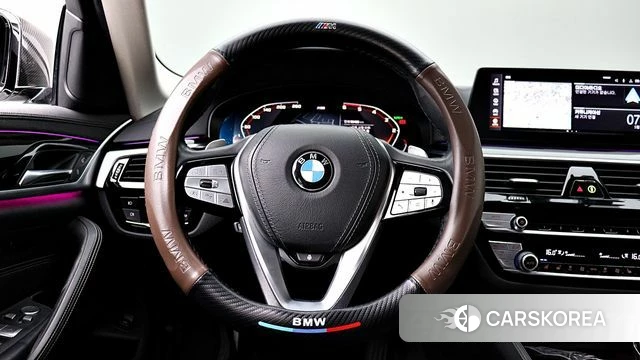 BMW 5 Series (G30) 2020 Белый из Кореи, фото 5