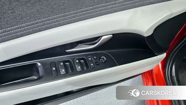 Hyundai Avante (CN7) 2022 Красный из Кореи, фото 5