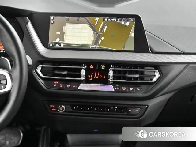 BMW 1 Series (F40) 2023 Белый из Кореи, фото 5