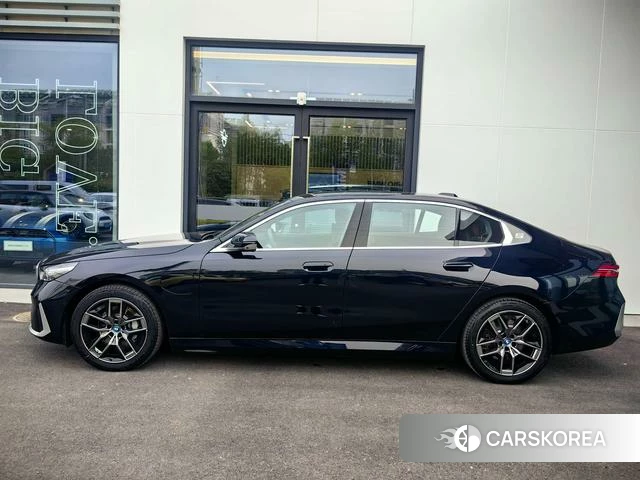 BMW i5 2025 Черный из Китая, фото 5