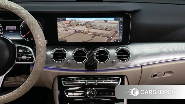 Mercedes-Benz E-Class W213 2019 Белый из Кореи, фото 5