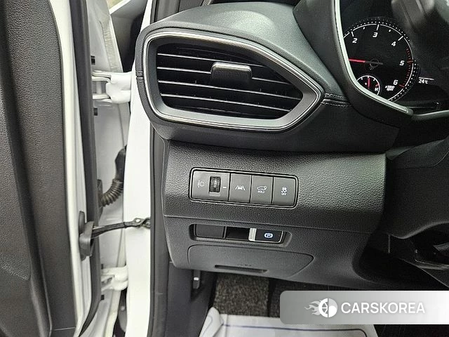 Hyundai The New Santa Fe 2023 Белый из Кореи, фото 5