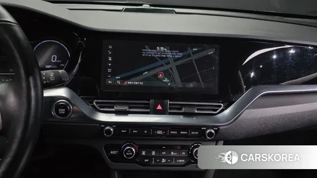 Kia Niro Plus 2022 Белый из Кореи, фото 5