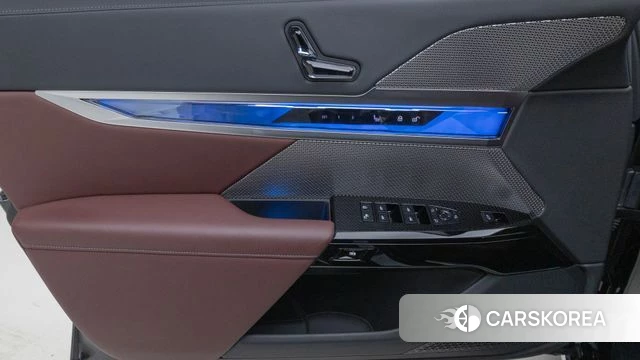 BMW 7 Series (G70) 2024 Черный из Кореи, фото 5