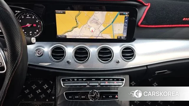 Mercedes-Benz E-Class W213 2019 Белый из Кореи, фото 5