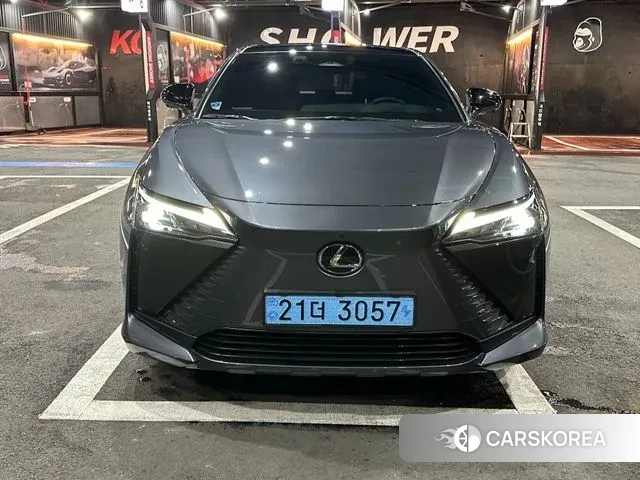 Lexus RZ450e 2023 Серый из Кореи, фото 5