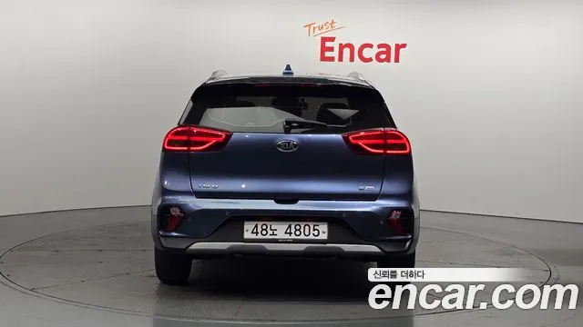 Kia The New Niro 2019 Светло-серебряный цвет из Кореи, фото 5