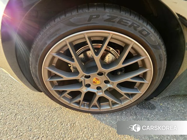 Porsche 911(992) 2023 Черный из Кореи, фото 5