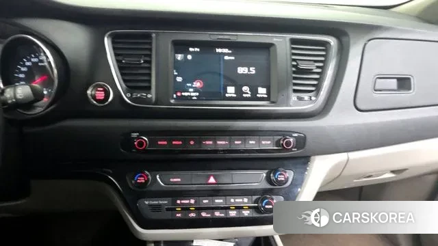 Kia The New Carnival 2020 Черный из Кореи, фото 5