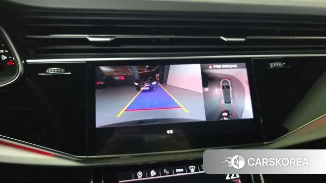 Audi Q8 (4M) 2023 Черный из Кореи, фото 5