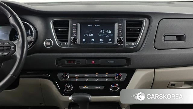 Kia The New Carnival 2018 Черный из Кореи, фото 5