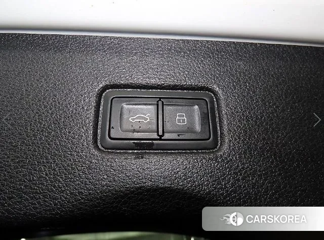 Audi Q7 (4M) 2021 Белый из Кореи, фото 5