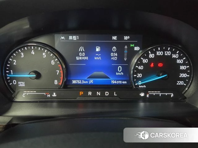 Ford Explorer 6th Generation 2022 Белый из Кореи, фото 5