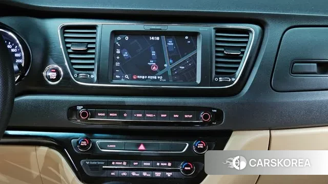 Kia The New Carnival 2018 Белый из Кореи, фото 5