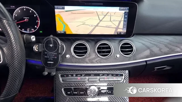 Mercedes-Benz E-Class W213 2018 Белый из Кореи, фото 5